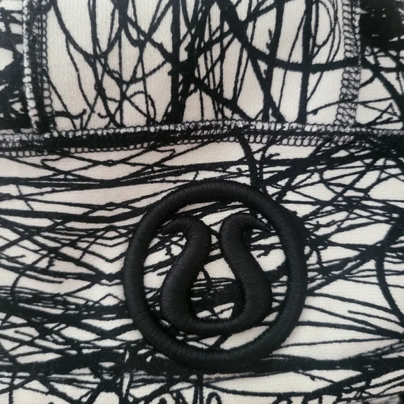 Rare Lululemon Scuba Hoodie Size 6 - Picture 3 of 6